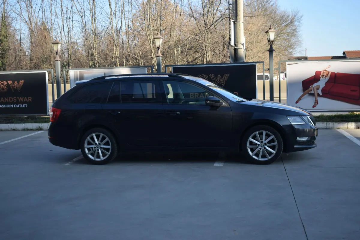 SKODA OCTAVIA